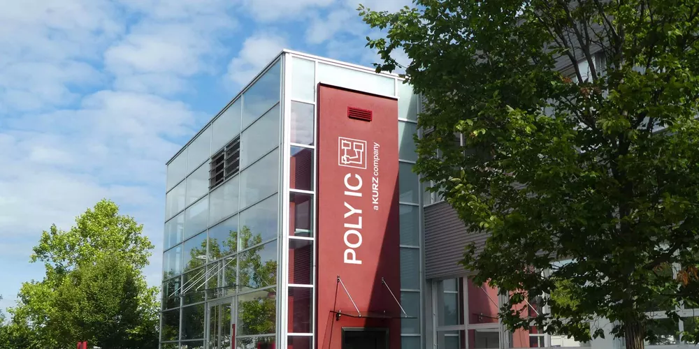 自動車業界におけるタッチディスプレイ用センサー技術など